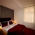 Kolegiacki Hotel 4*