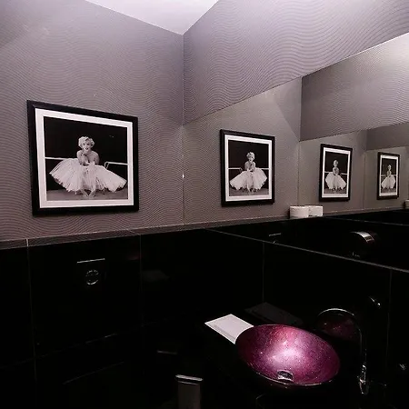 Kolegiacki Szálloda Poznań