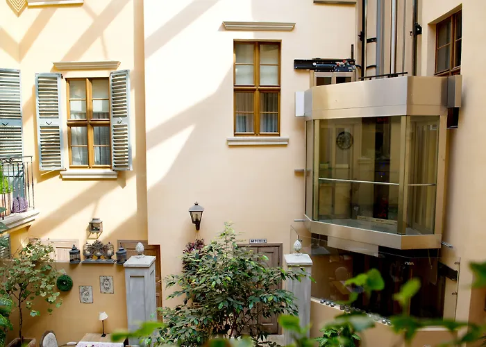 Kolegiacki 4* Poznan