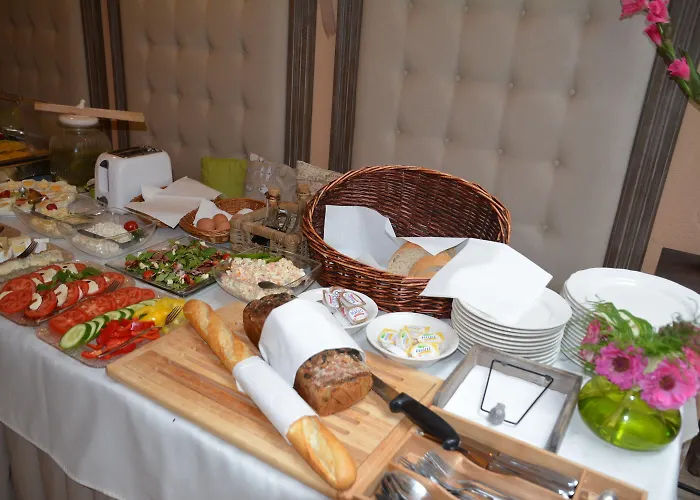 Kolegiacki 4* Poznan