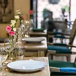 Hotel Kolegiacki Poznaň