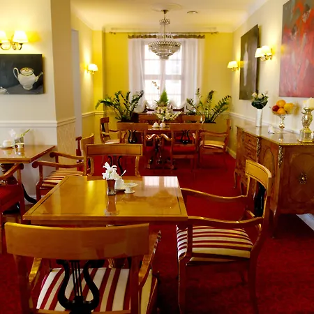 Hotel Kolegiacki