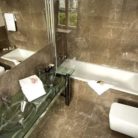 Kolegiacki Hotell Poznań