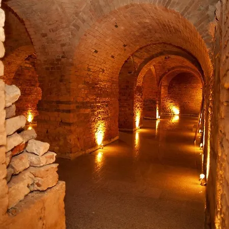 Kolegiacki Hotel 4*