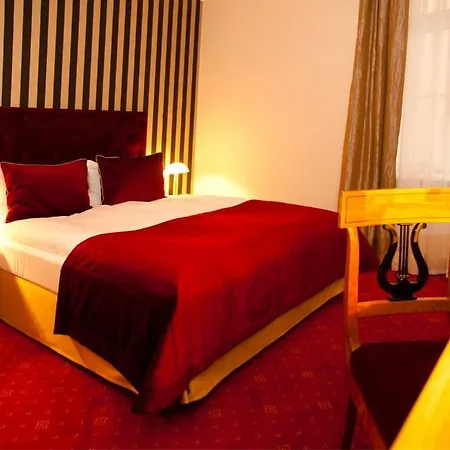 Kolegiacki Hotel 4*