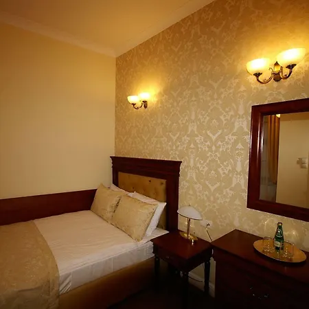 Hotell Kolegiacki 4*