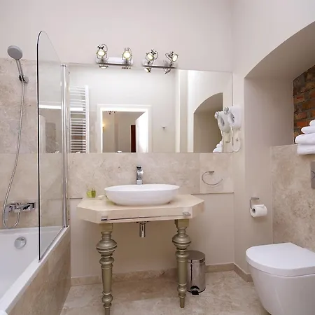 Kolegiacki Hotell Poznań