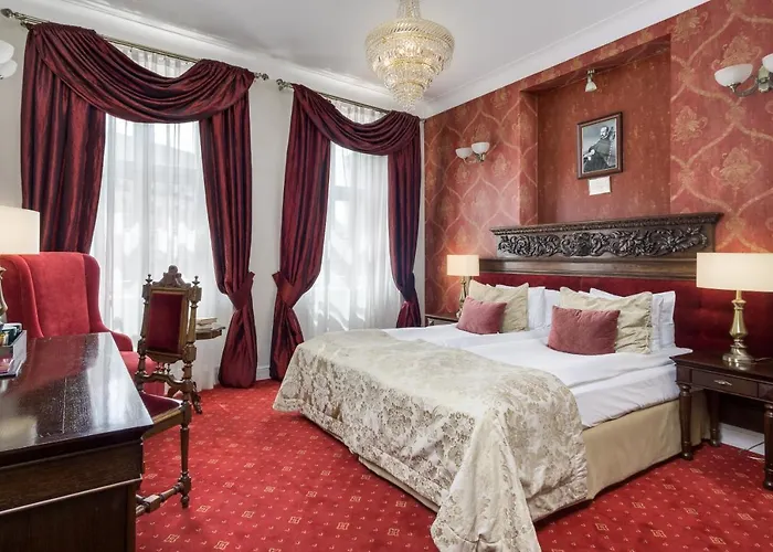 Kolegiacki Hotell 4*