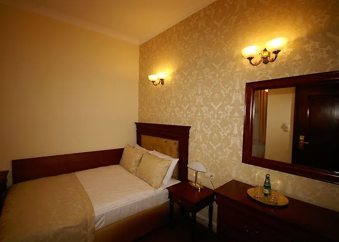 Hotel Kolegiacki 4*