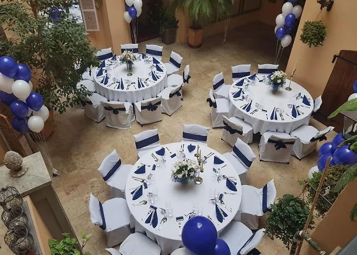 Hotell Kolegiacki 4*