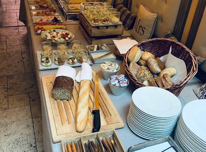 Kolegiacki Hotell Poznań